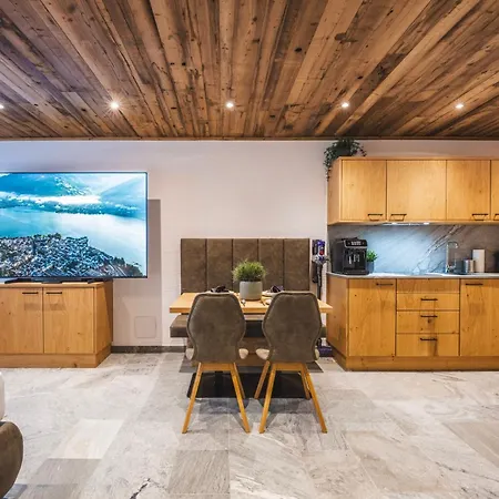 Alpine Essence Luxury In Zell Am Center 젤암제