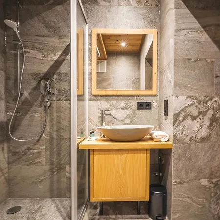 Alpine Essence Luxury In Zell Am Center *